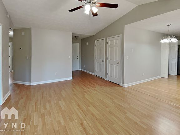 5th image of 534 Lakecourt Dr