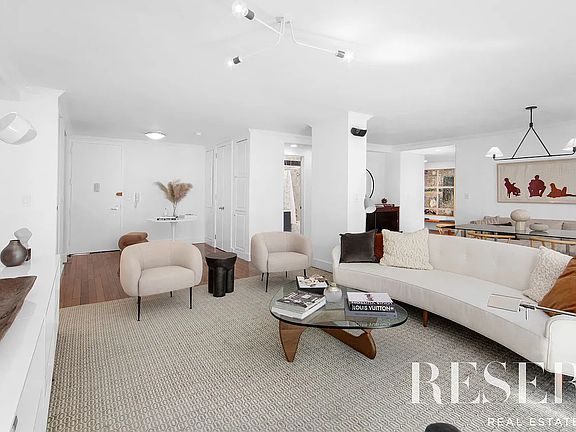 4th image of 155 W 70th St APT 5C