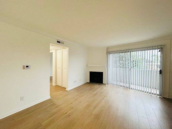 2nd image of 10520 National Blvd APT 209
