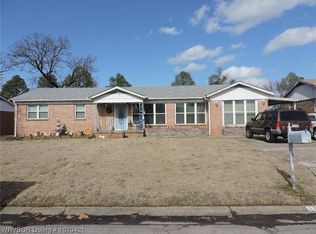 1611 Magnolia Dr, Fort Smith, AR 72908