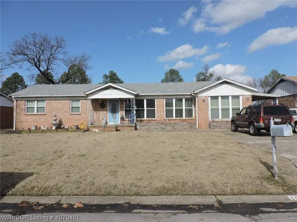 1611 Magnolia Dr, Fort Smith, AR 72908