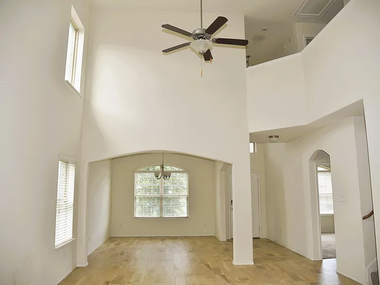 1405 Acmite Ave — Photo 5