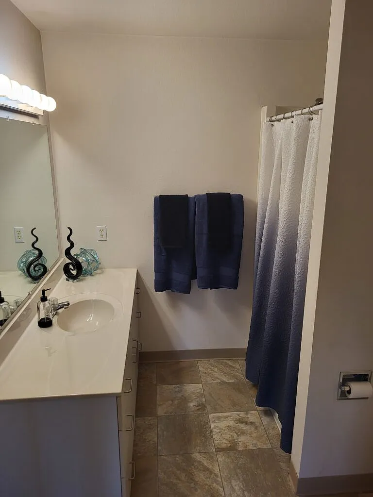 1784 Sanctuary Ct — Photo 4