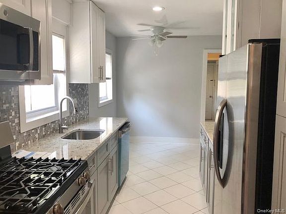 3rd image of 100 Earle Ave #1