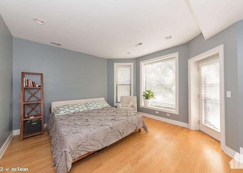 1st image of 2312 W McLean Ave #511