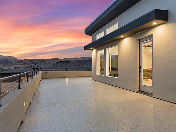 3rd image of 1108 Florence Cir
