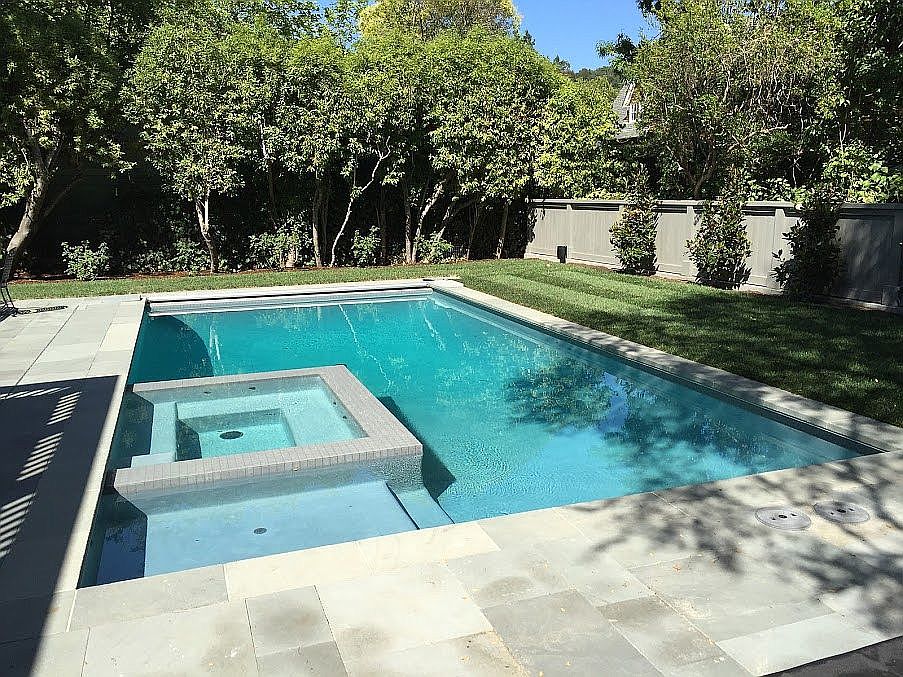 2nd image of 5 Emlin Pl