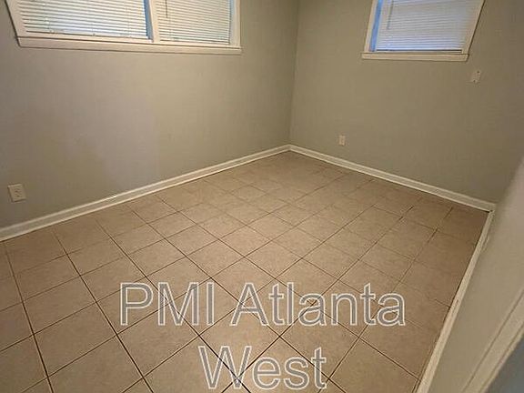 2nd image of 1715 Highland Pl