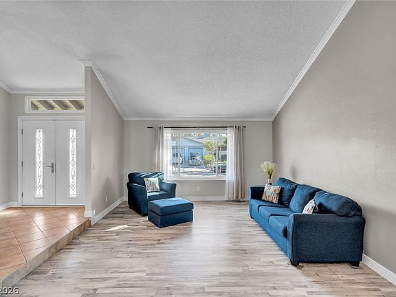 3rd image of 1530 Sherri Ln