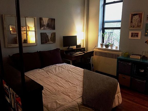 5th image of 533 W 45th St APT 2C