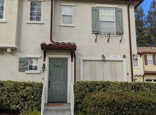 23443 Abbey Glen Pl #1, Valencia, CA 91354