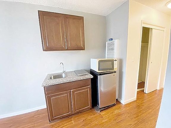 4th image of 3766 S Canfield Ave APT 3