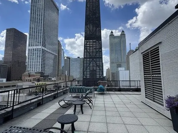 253 E Delaware Pl APT 12B, Chicago, IL 60611