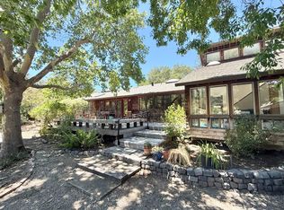 13690 Robleda Rd, Los Altos Hills, CA 94022
