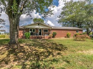 138 Air Mail Dr, Hendersonville, NC 28792