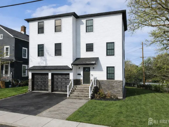 7 Maple St, Bloomfield, NJ 07003
