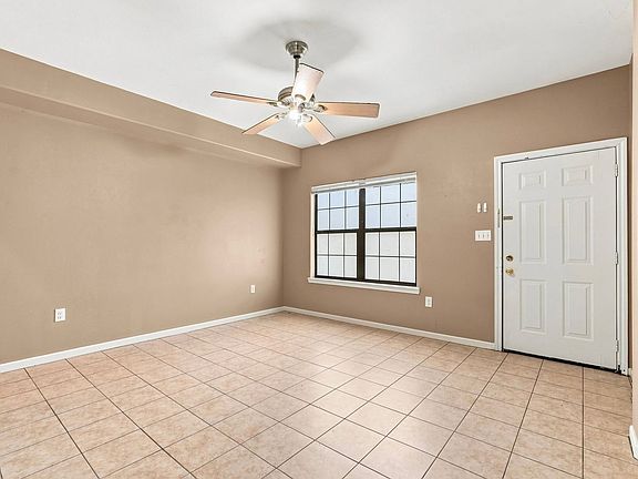 5th image of 1718 Roxella St Unit B
