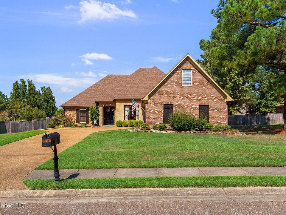 1st image of 103 Elm Ct