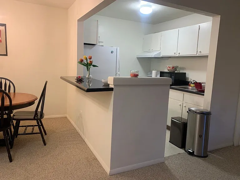 University Park Apartments near Cornell University — Photo 226