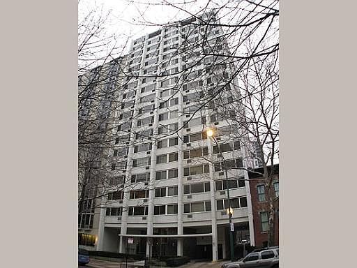 1st image of 1344 N Dearborn Pkwy #10C