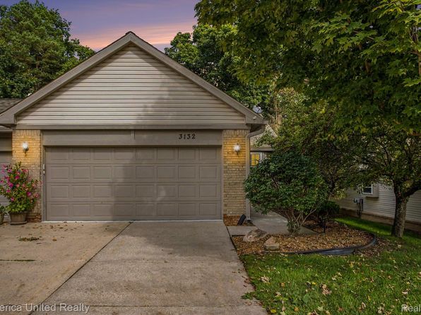 3132 Harbor Ct