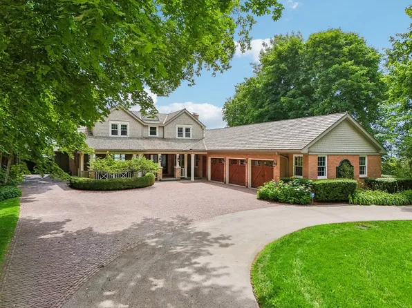 7152 North Beach DRIVE, Fox Point, WI 53217