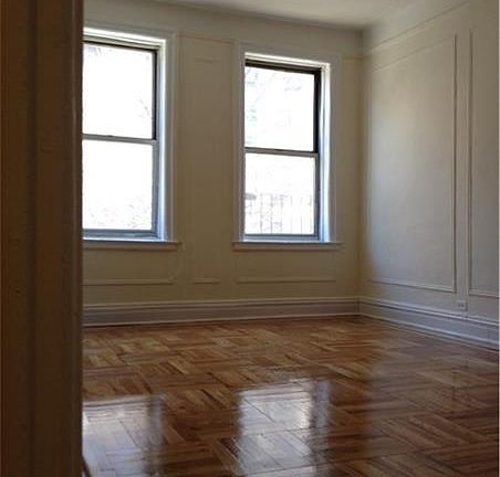 4th image of 260 Seaman Ave APT B1