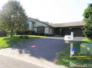 2008 Jerrold Ave, Arden Hills, MN 55112