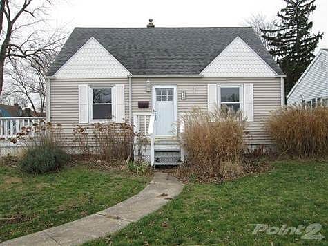 1st image of 840 Napier Ave
