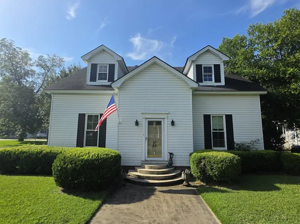 51 Merritt St, Hawkinsville, GA 31036