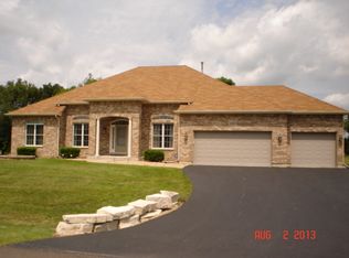 1920 Anthony Ln, Mchenry, IL 60051