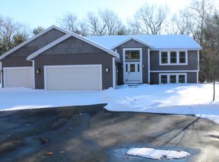 4381 Oak Rd, Twin Lake, MI 49457