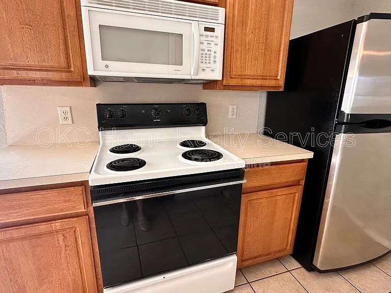5520 Bush Creek Way — Photo 9