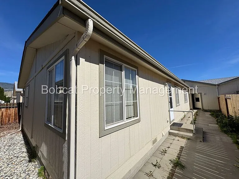 1129 Gambrel Dr — Photo 22