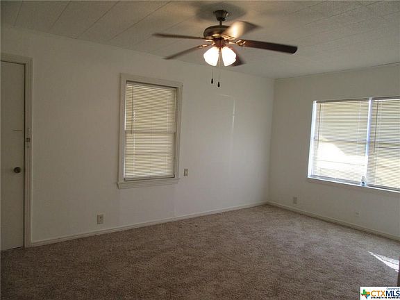 3rd image of 508 E Avenue Q