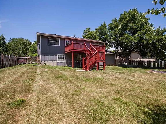 4th image of 3305 Trevelyan Ave