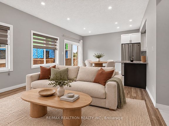 4th image of 401 Woolwich St
