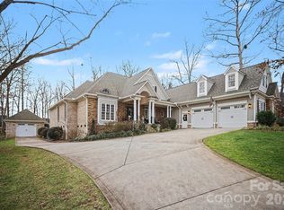 6722 Fox Ridge Cir #56, Davidson, NC 28036