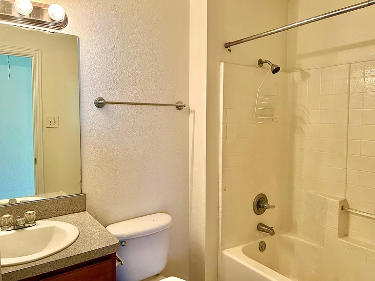 5004 Chapman St #5004 — Photo 19