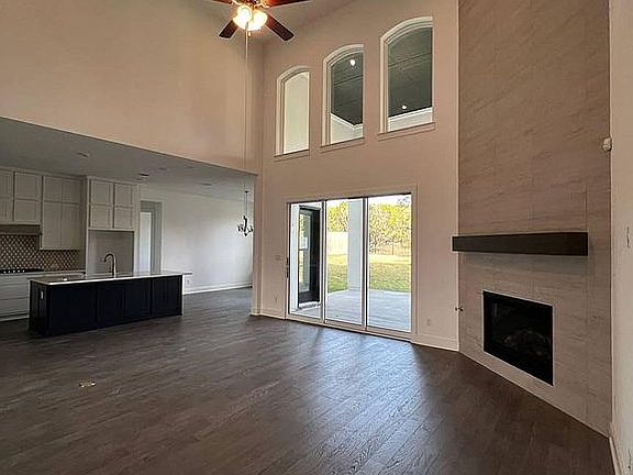 5th image of 281 Angelina Valley Dr