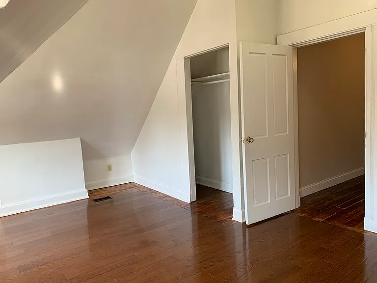 3042 Gilbert Ave #2 — Photo 36