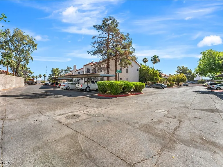 3602 Gaylord Dr #155 — Photo 2
