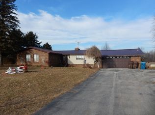 281 E Neuman Rd, Pinconning, MI 48650