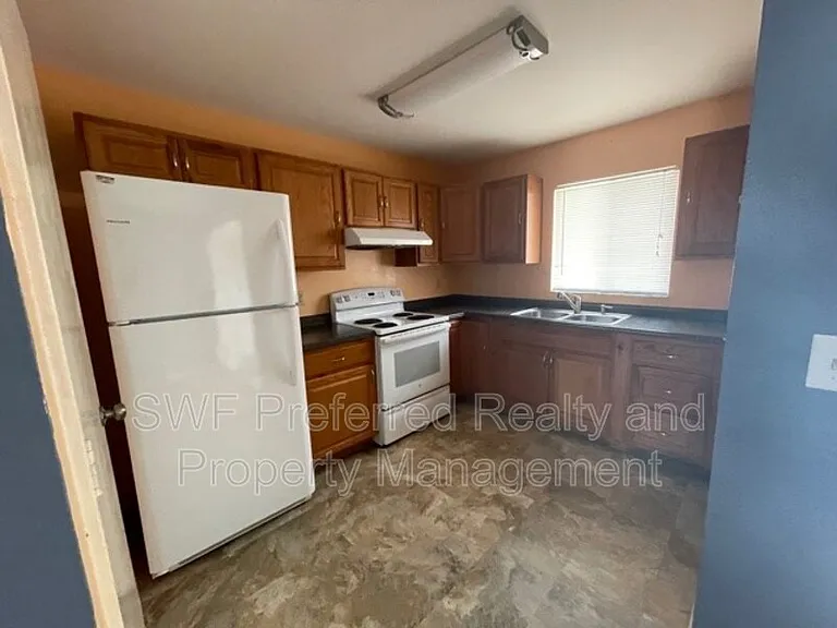 533 SE 6th Ave #1 — Photo 5