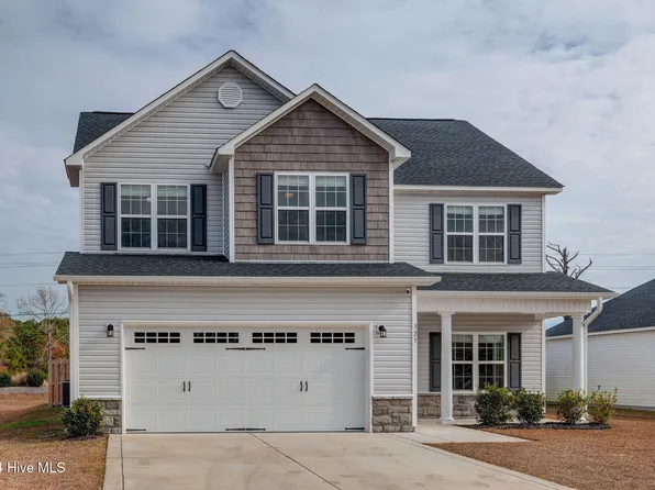 323 Windmill Light Way, Sneads Ferry, NC 28460