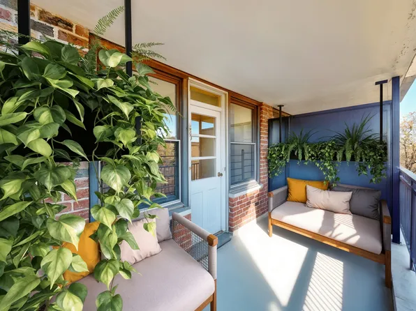 540 Ocean Parkway image 8 of 10