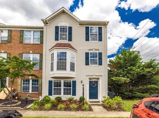2520 Banshire Dr, Herndon, VA 20171