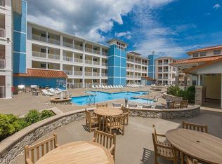 3738 Sandpiper Rd APT 214B, Virginia Beach, VA 23456