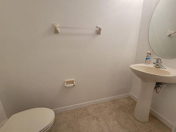 5th image of 257 Winding Vine Ln #41