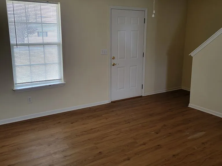 4522 Waterloo Dr — Photo 12